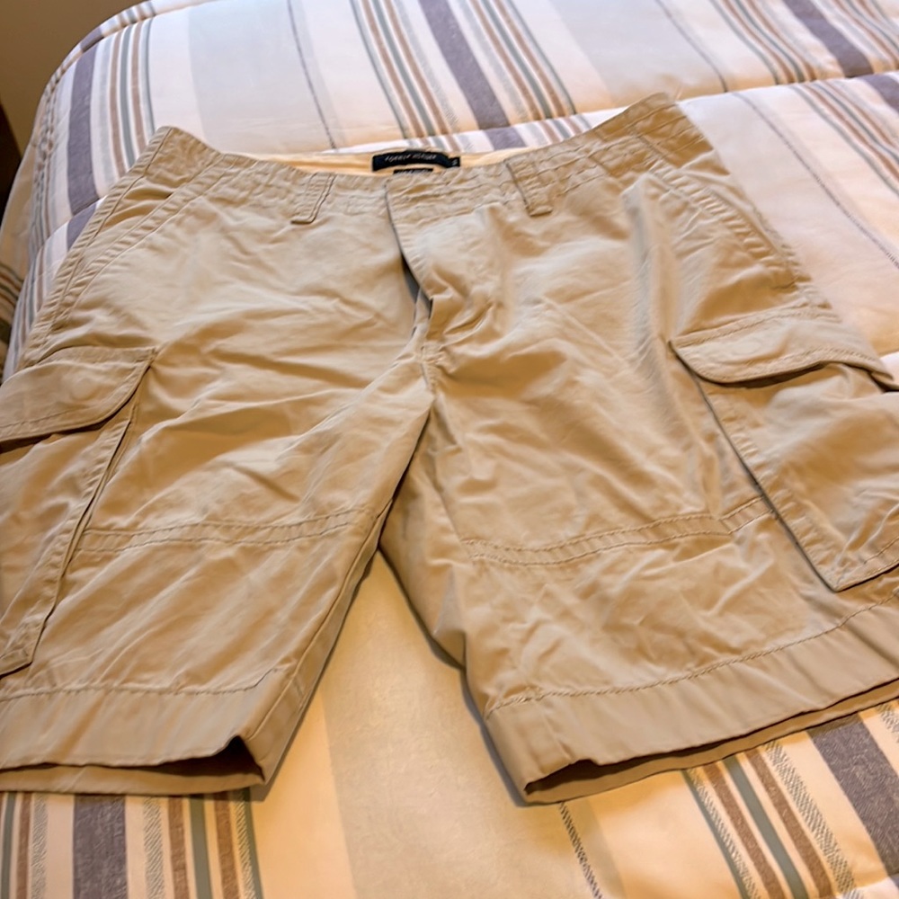 Mens cargo shorts in tan color with pockets